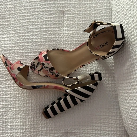NWOT Just Fab Heels - Picture 7 of 7